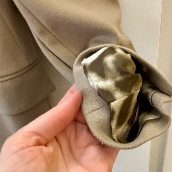 Chicos Neutral Blazer with Leopard Lining - Picture 4 of 4